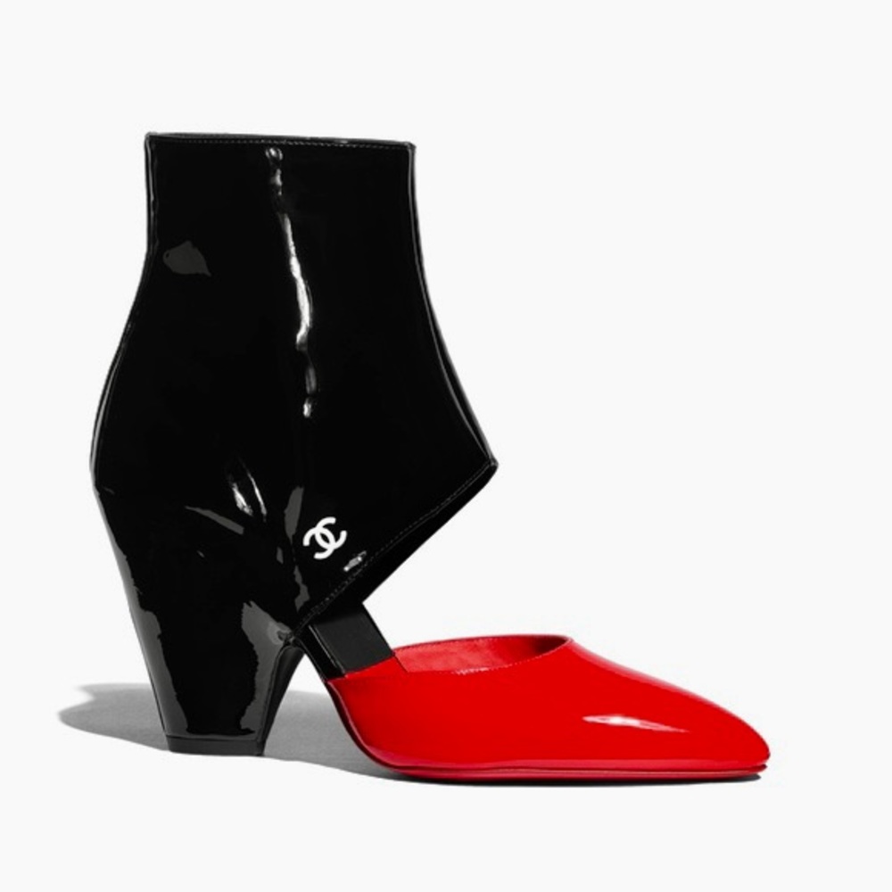 Chanel Patent Calsfkin boots (BRAND NEW).